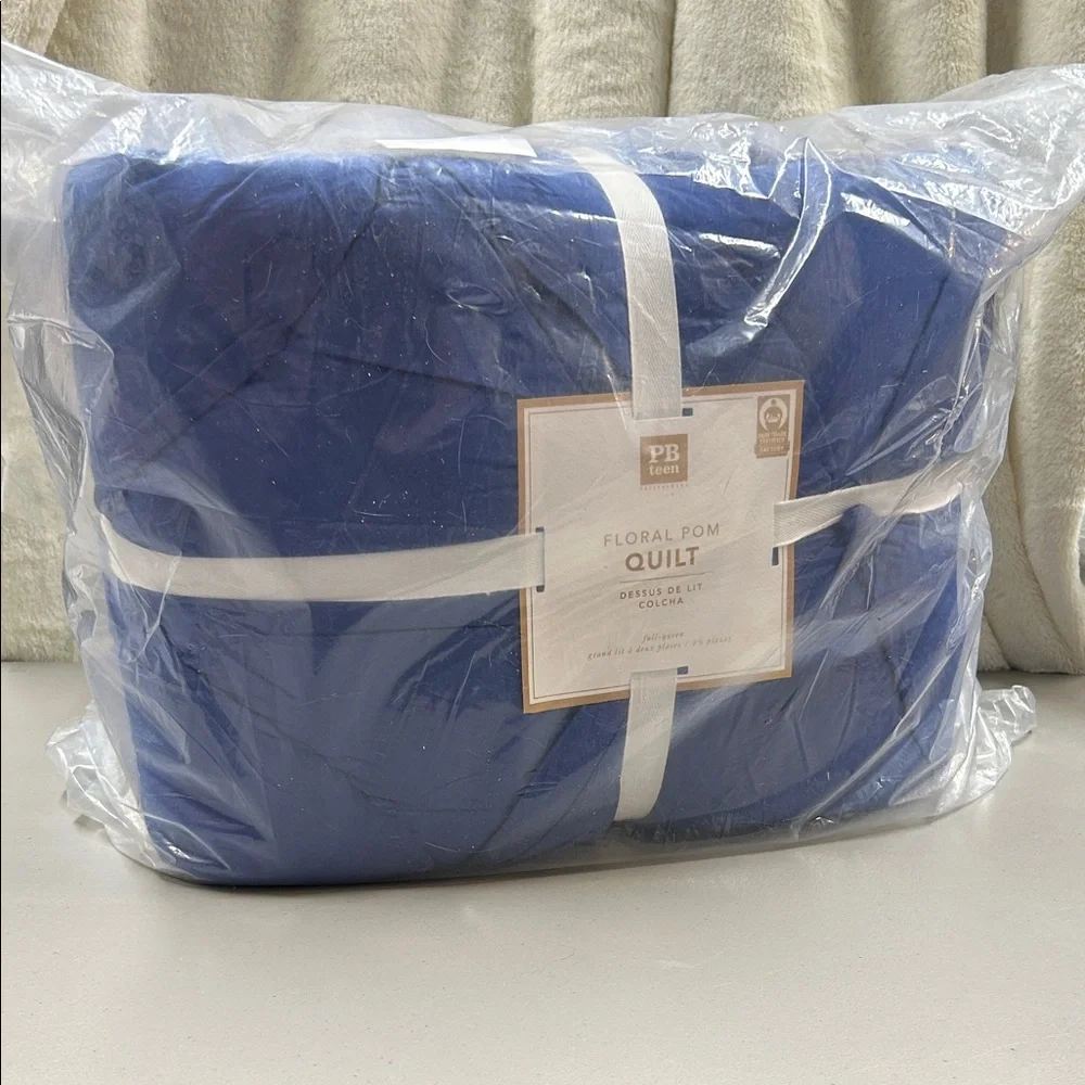 Pottery Barn Dark Blue Floral Pom Quilt Full Queen Bedding Cotton Polyester NWT